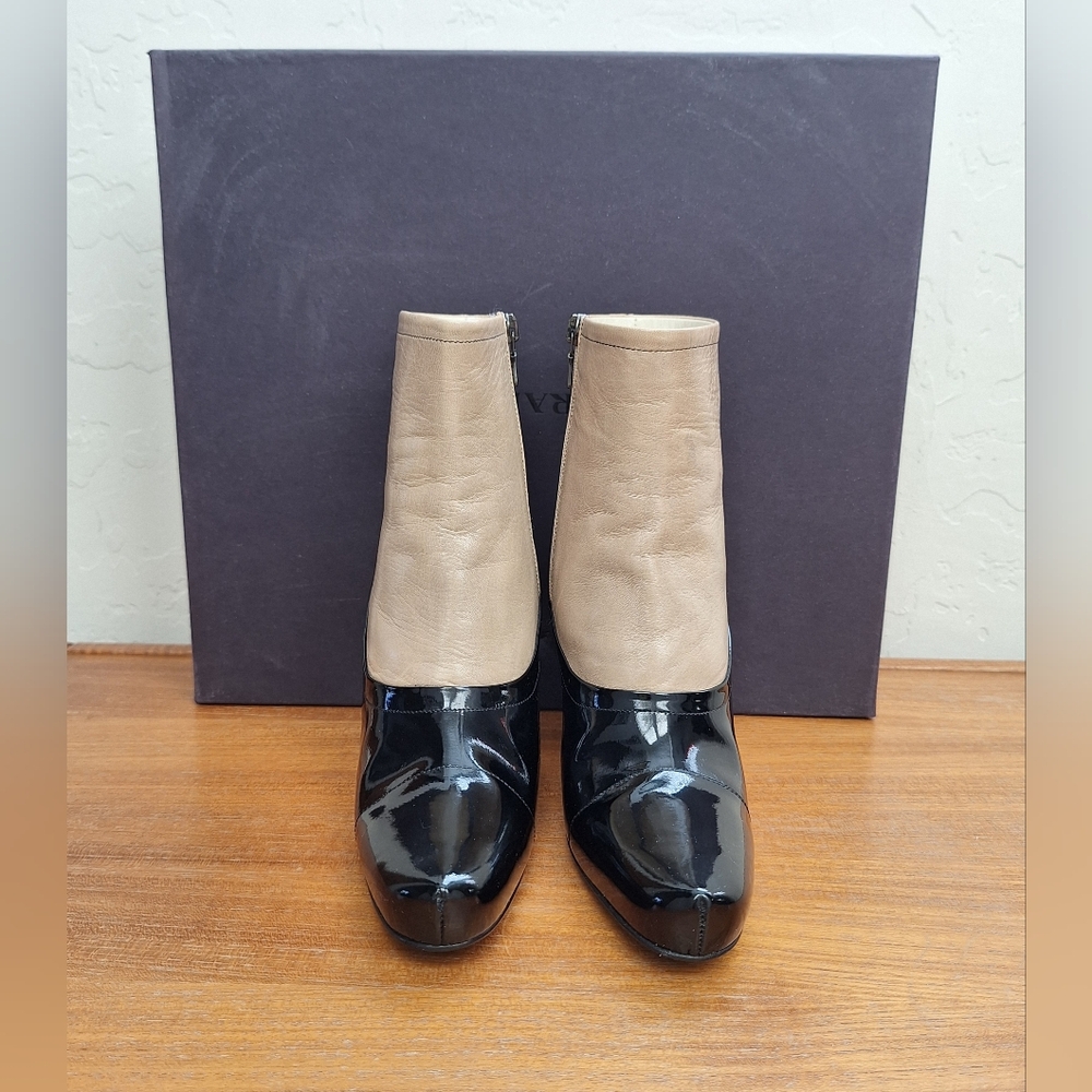 Vintage Prada Two Tone Boots Calfskin Leather Victorian Steampunk Womens 6 NEW - Picture 4 of 16